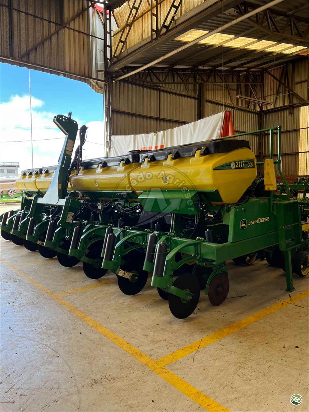 PLANTADEIRA JOHN DEERE PLANTADEIRAS 2117 Atacado Agrisser VACARIA RIO GRANDE DO SUL RS
